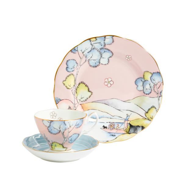 Royal Albert 100 Years Teacup/Saucer/Plate Set 1930 Enchantment