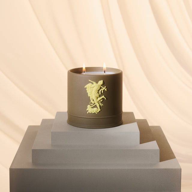 Wedgwood Prestige Bacchus Scented Candle Vigour